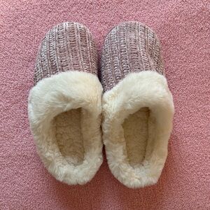 Cozy Knit Slippers with Faux Fur Lining